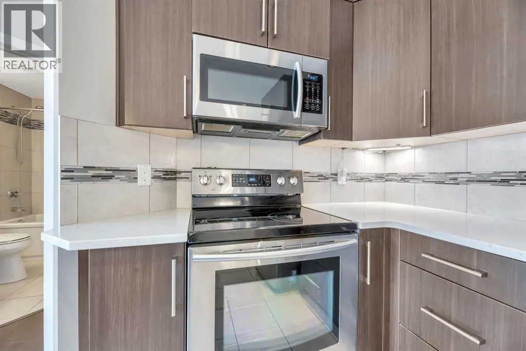 410, 24 Varsity Estates Circle NW