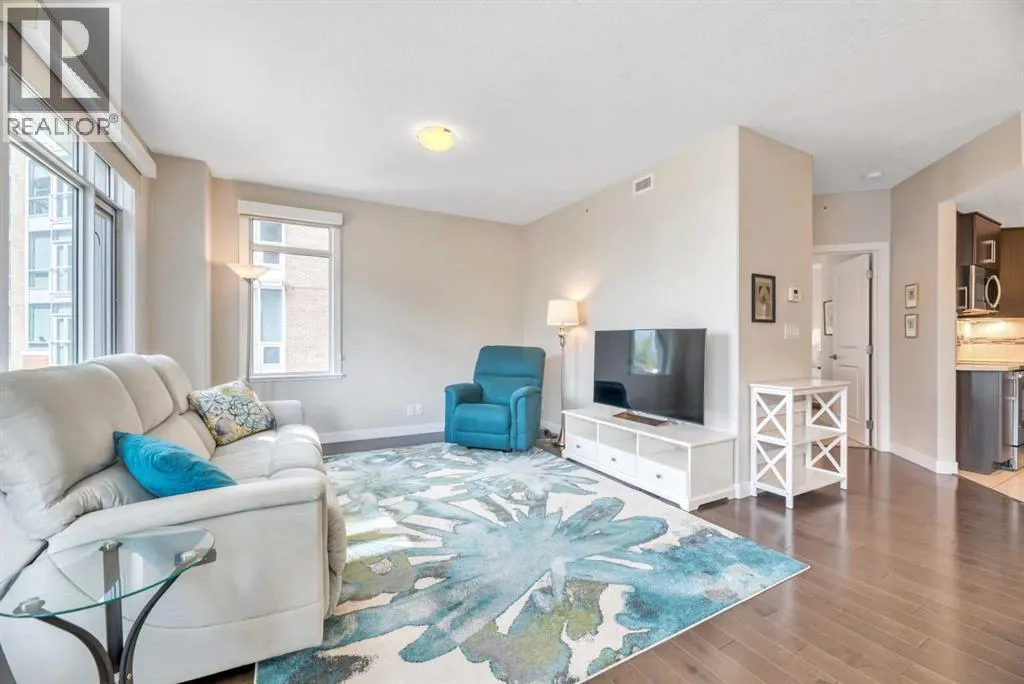 410, 24 Varsity Estates Circle NW