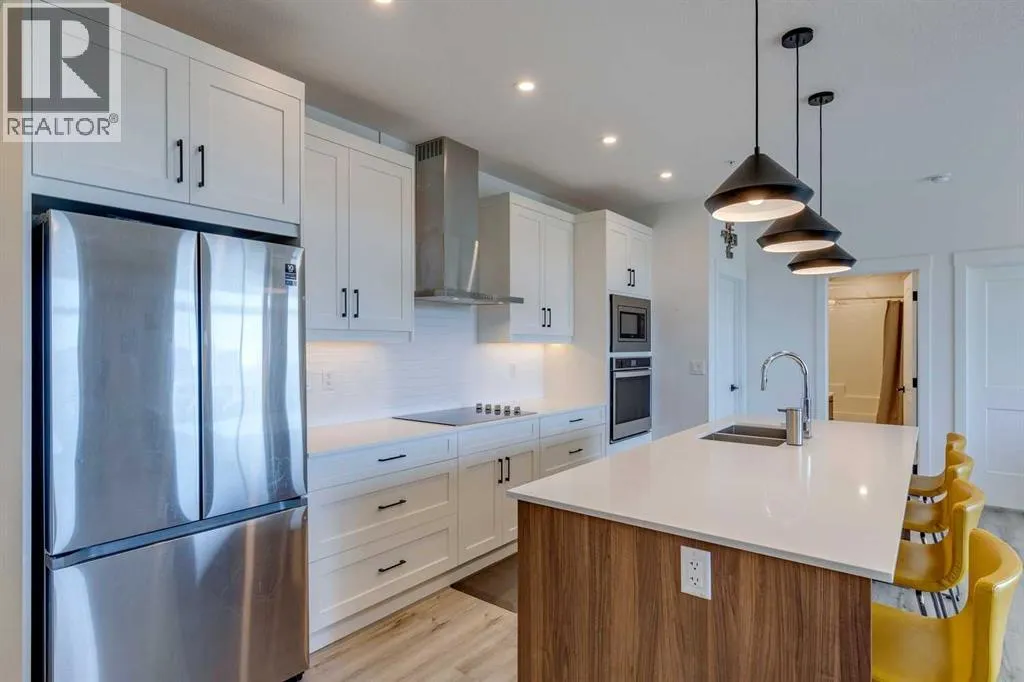 216, 10 Sage Hill Walk NW