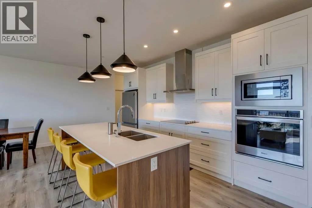 216, 10 Sage Hill Walk NW
