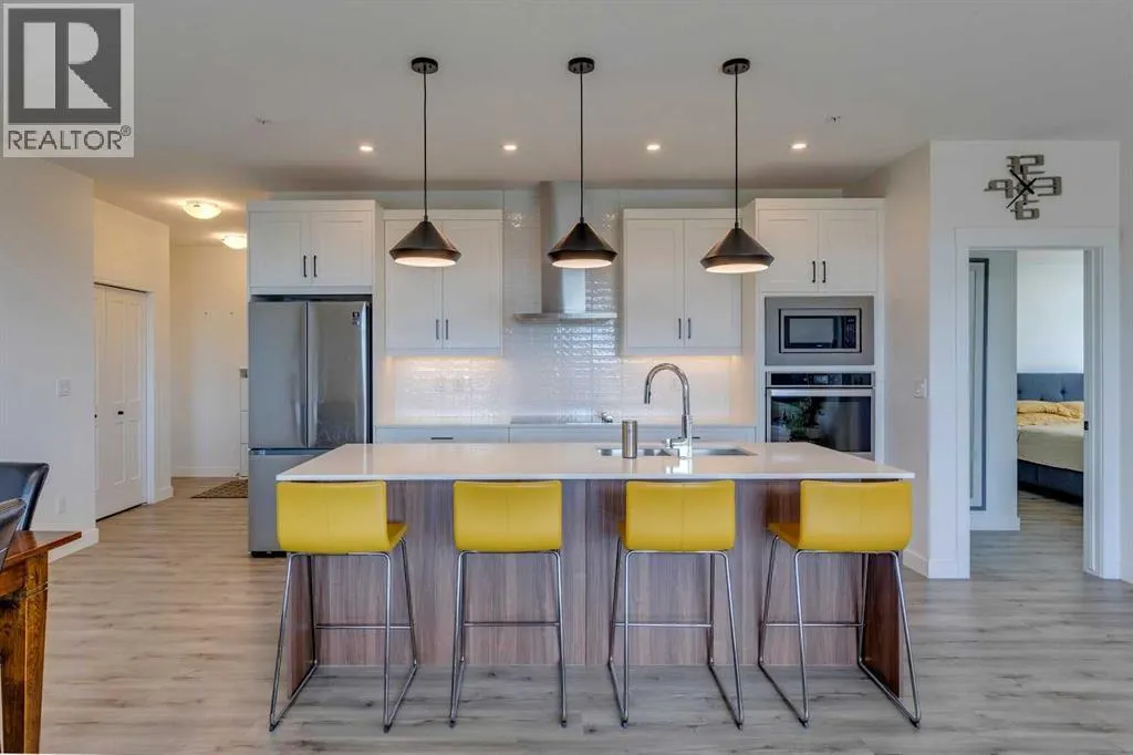216, 10 Sage Hill Walk NW