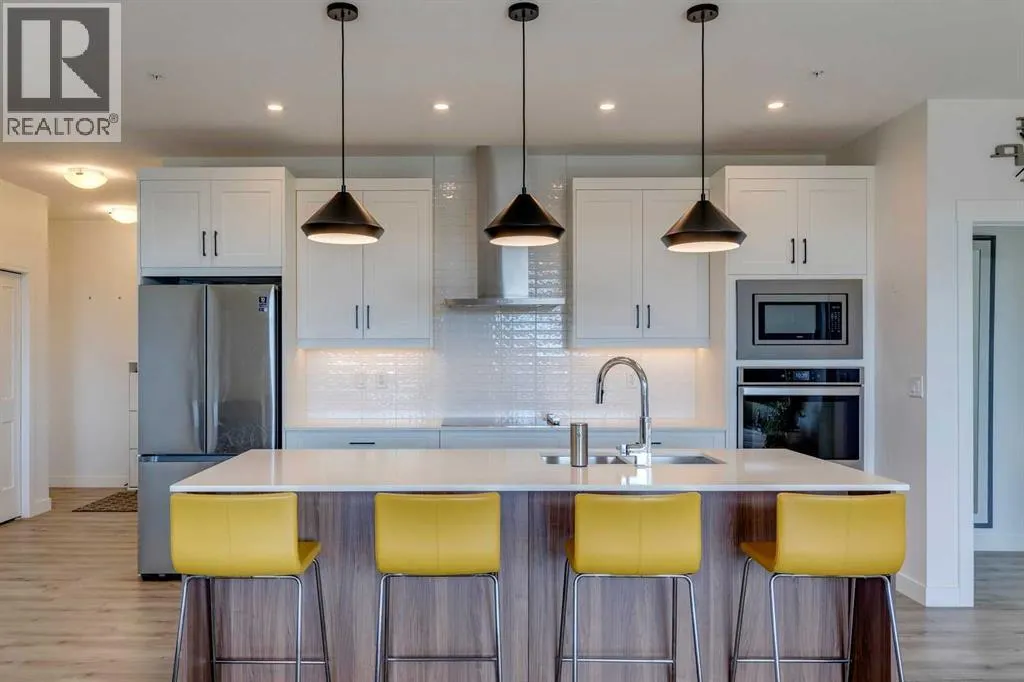 216, 10 Sage Hill Walk NW