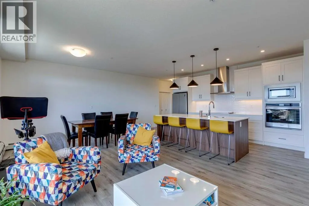 216, 10 Sage Hill Walk NW