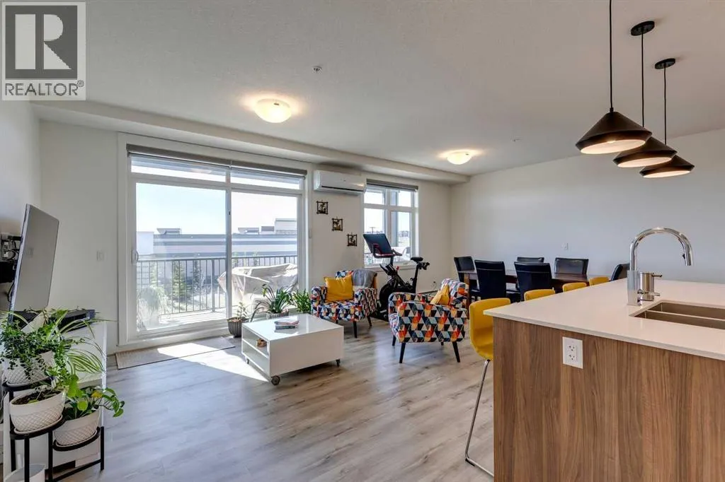 216, 10 Sage Hill Walk NW