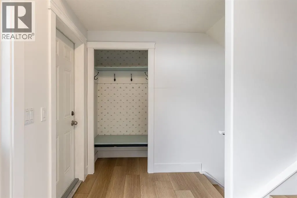 15 Vista Court SE