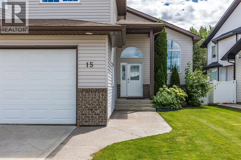 15 Vista Court SE