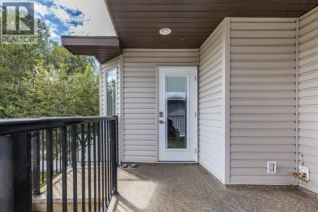 15 Vista Court SE