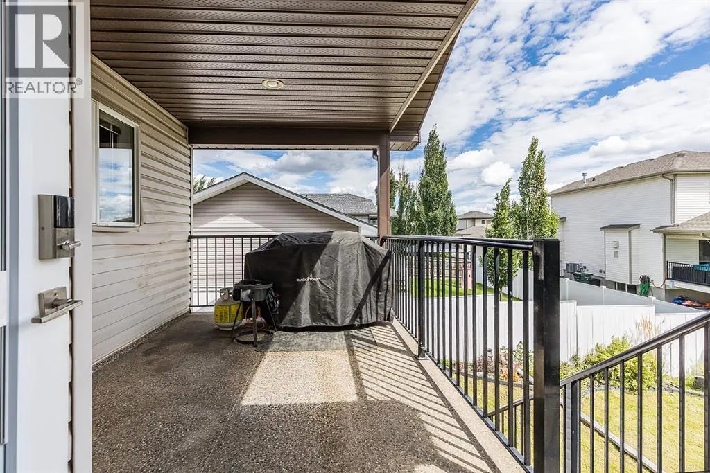 15 Vista Court SE