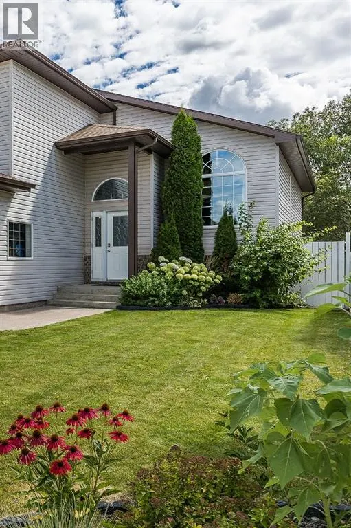 15 Vista Court SE
