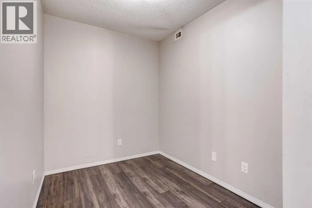 2108, 403 Mackenzie Way SW