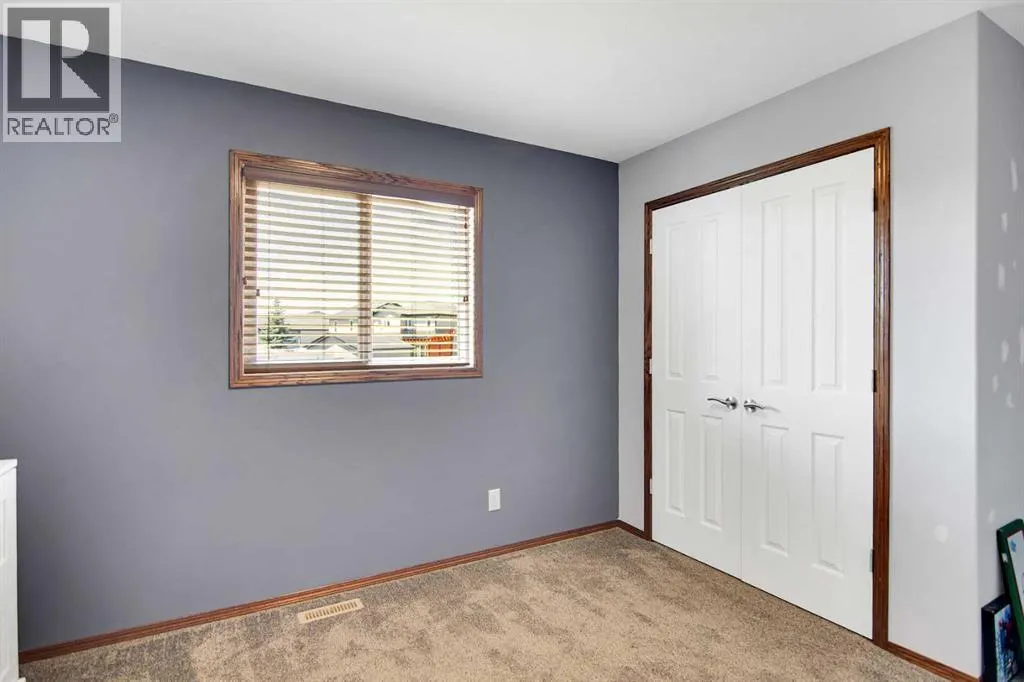 38 Woodbine Avenue NW