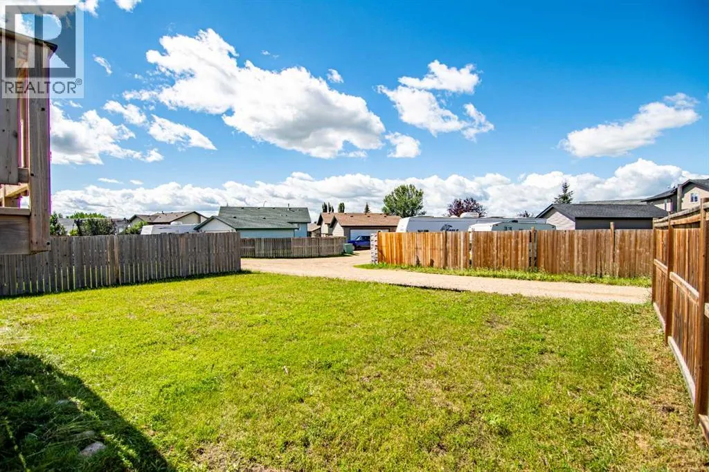 38 Woodbine Avenue NW