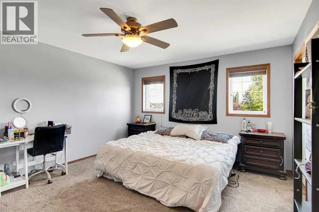 38 Woodbine Avenue NW