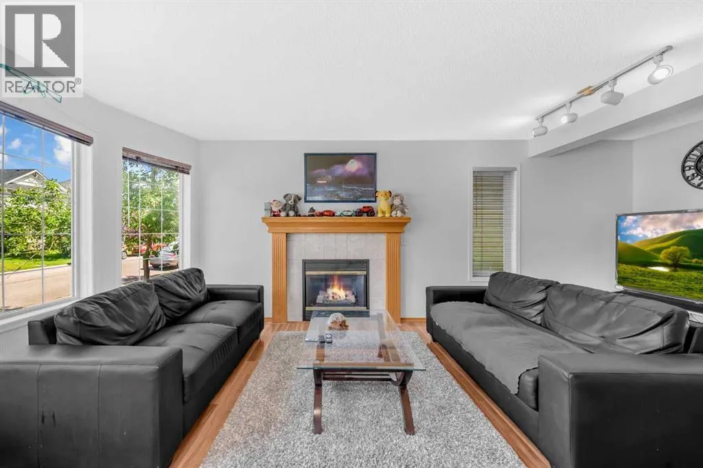 148 Tarington Park NE