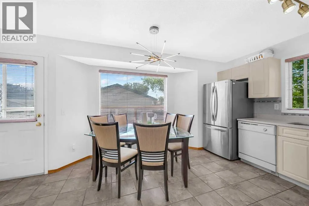 148 Tarington Park NE