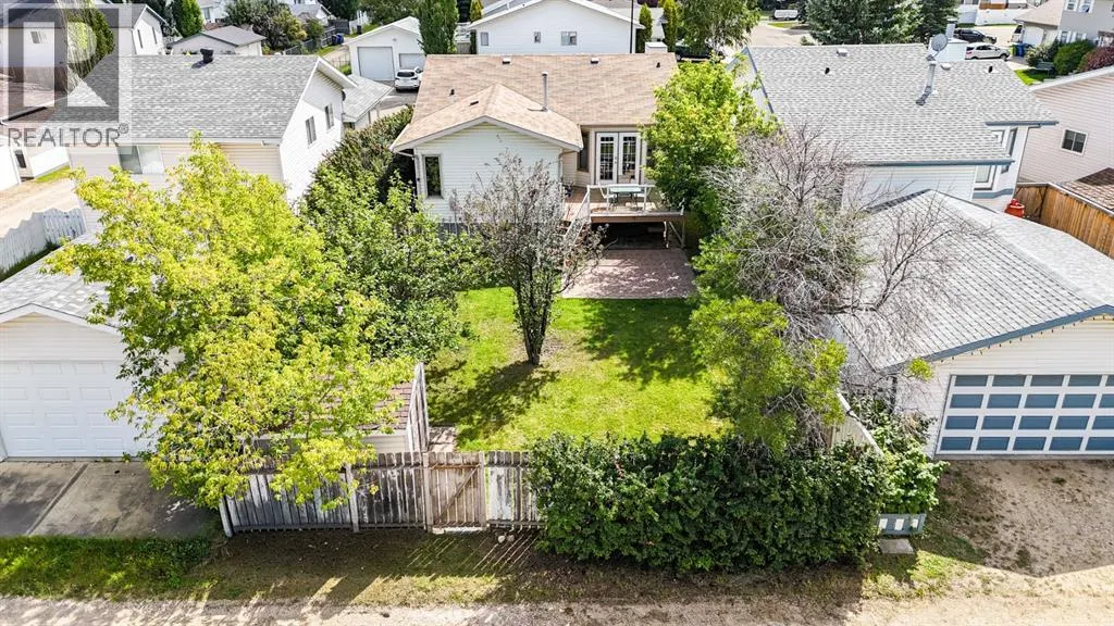 66 Edwards Crescent