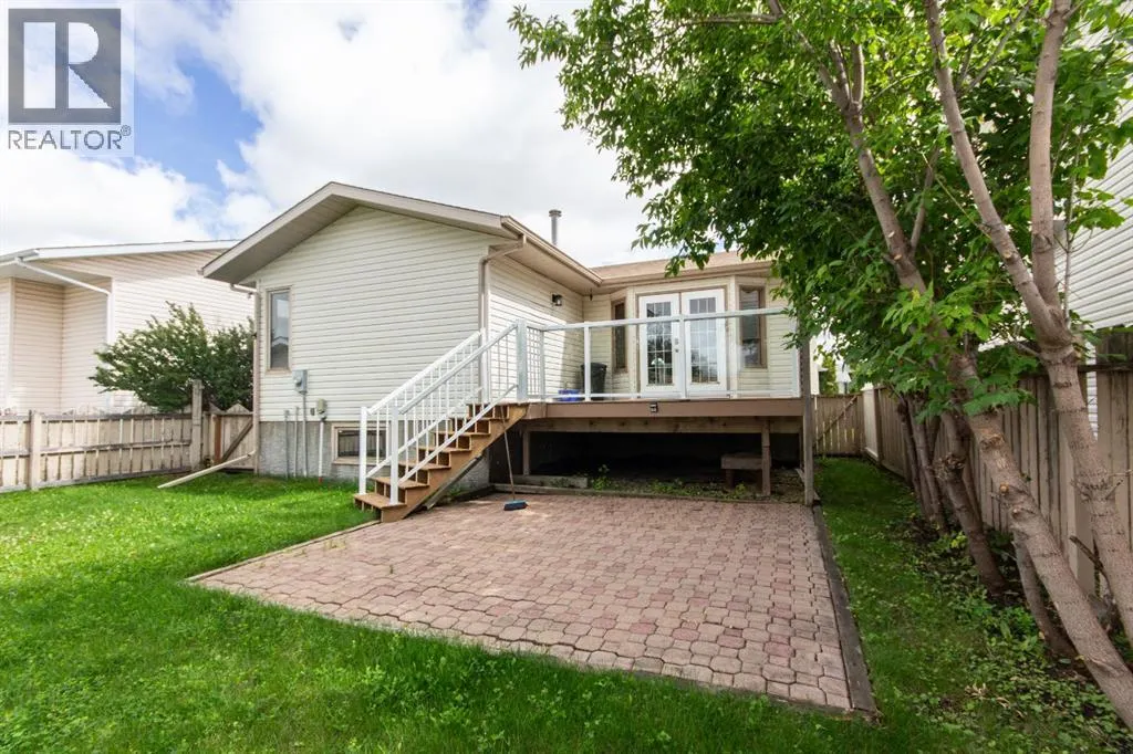 66 Edwards Crescent