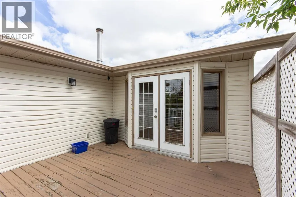 66 Edwards Crescent