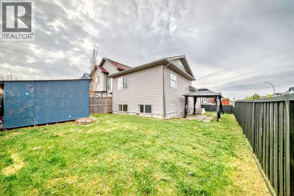324 Taradale Drive NE
