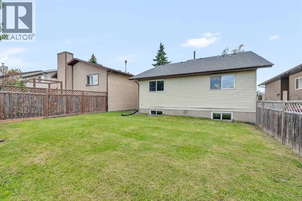 90 Elk Hill SE