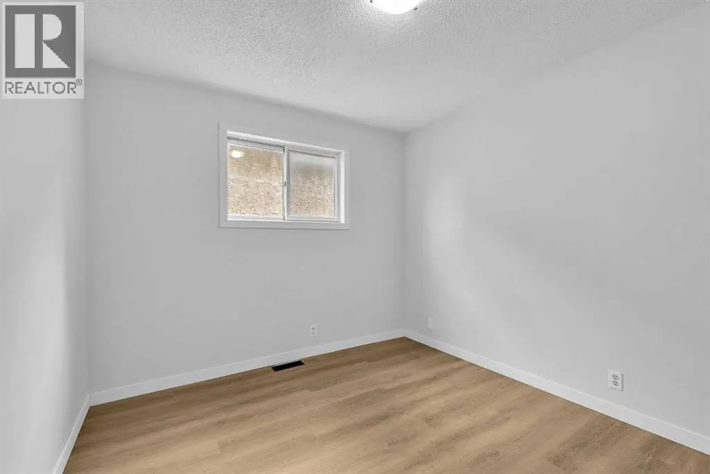 90 Elk Hill SE