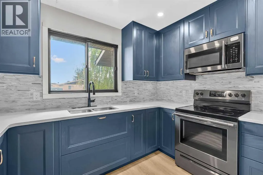 90 Elk Hill SE