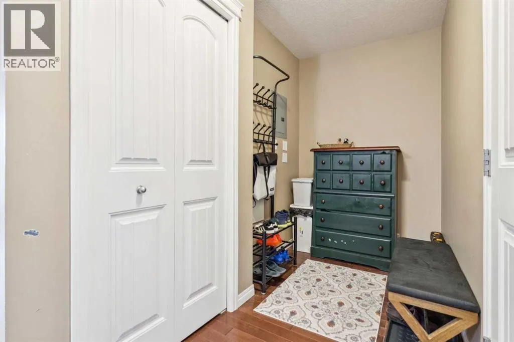 2121, 115 Prestwick Villas SE