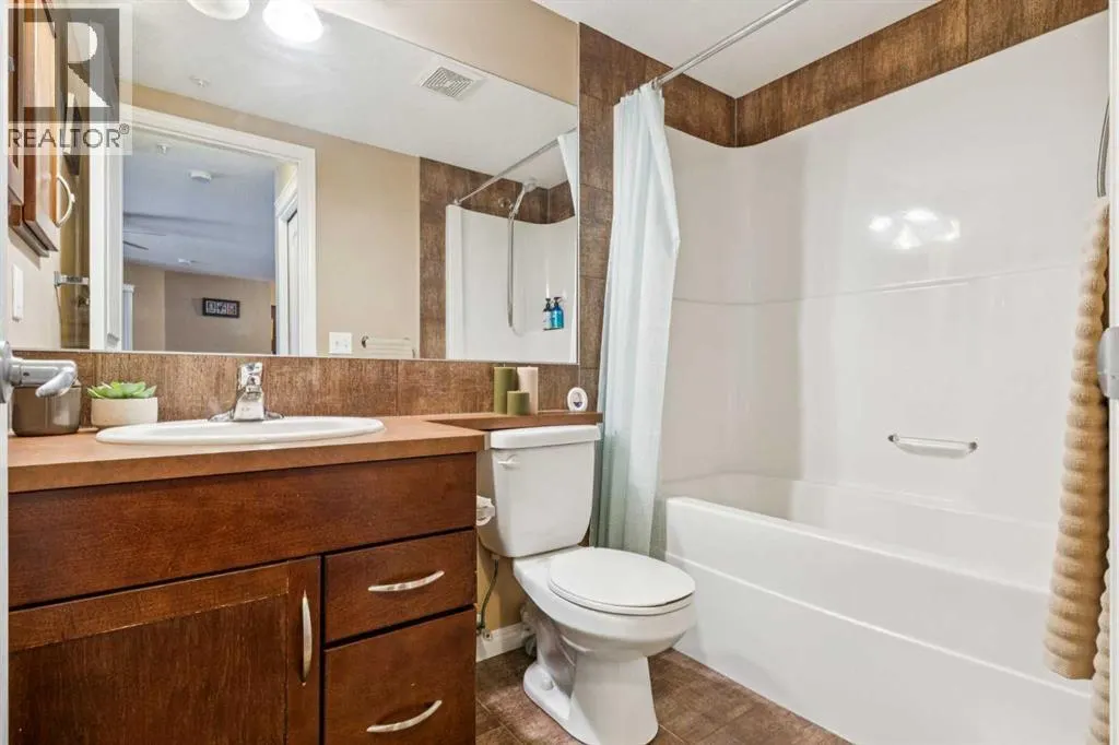 2121, 115 Prestwick Villas SE