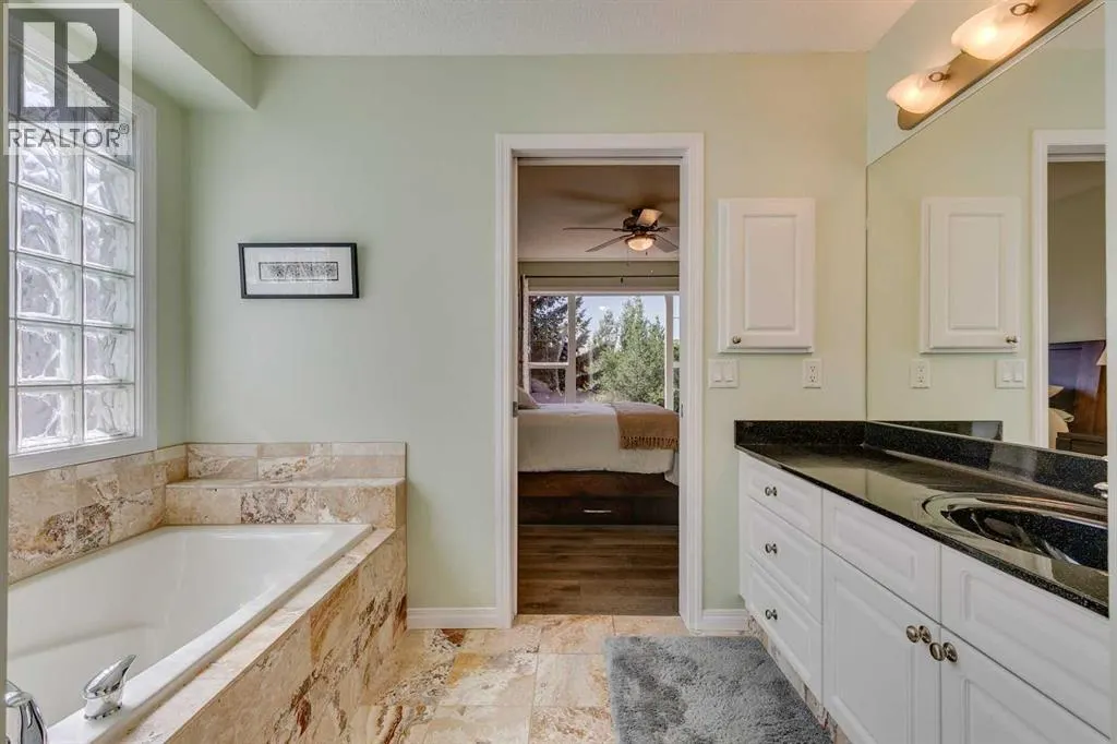 701 Cimarron Close