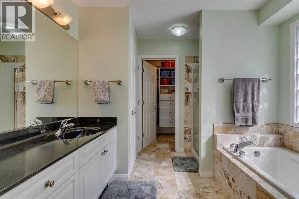 701 Cimarron Close