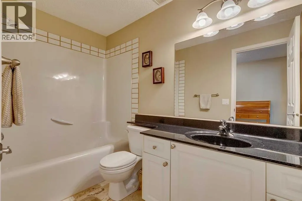 701 Cimarron Close