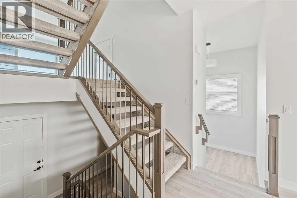 69 Silver Spruce Court SW