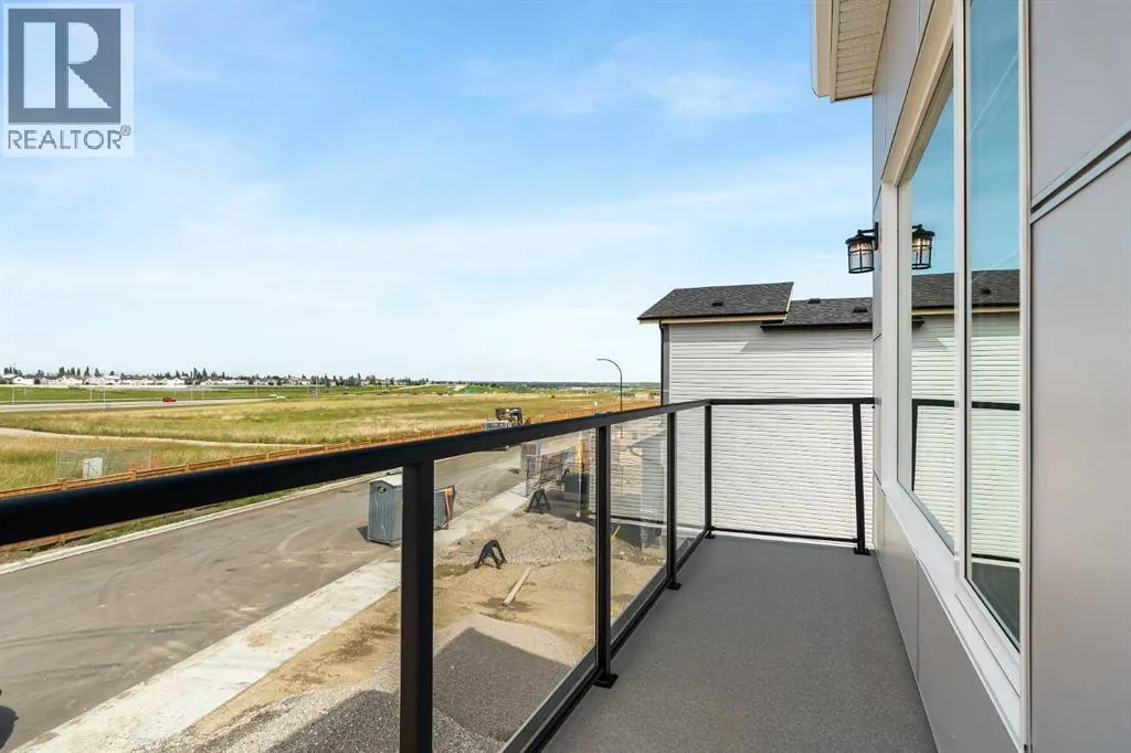 69 Silver Spruce Court SW