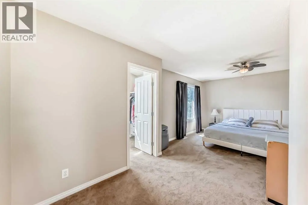 325 West Lakeview Drive