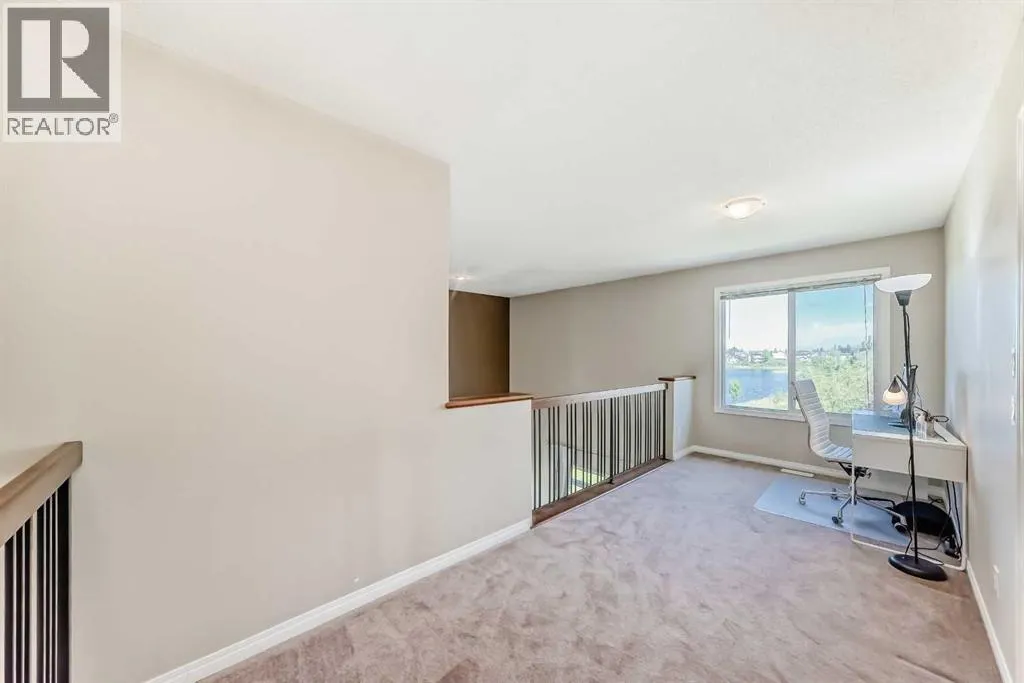 325 West Lakeview Drive