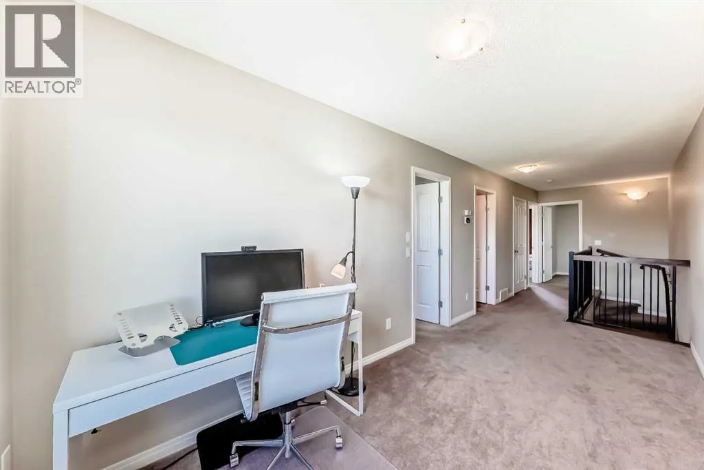 325 West Lakeview Drive