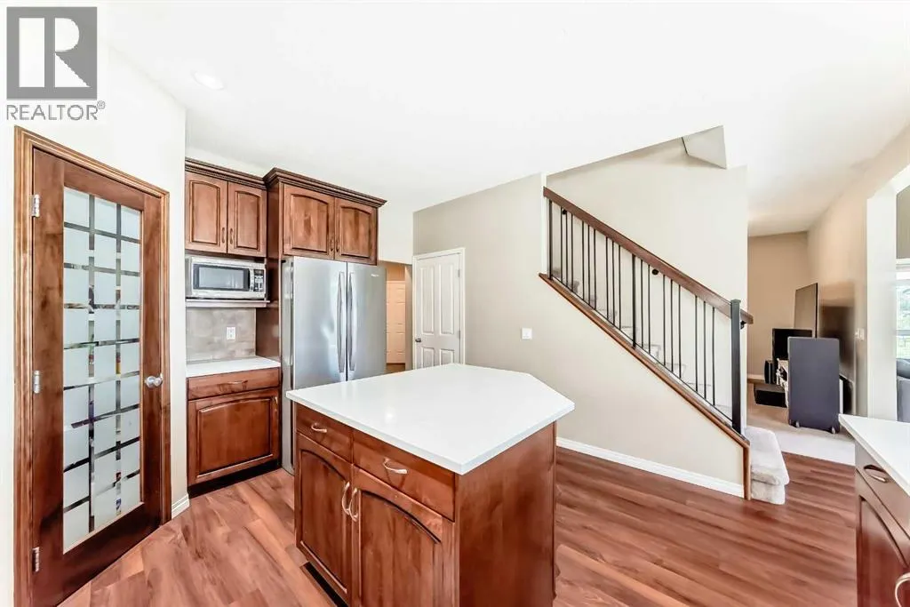 325 West Lakeview Drive