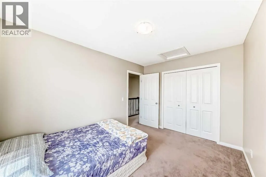 325 West Lakeview Drive