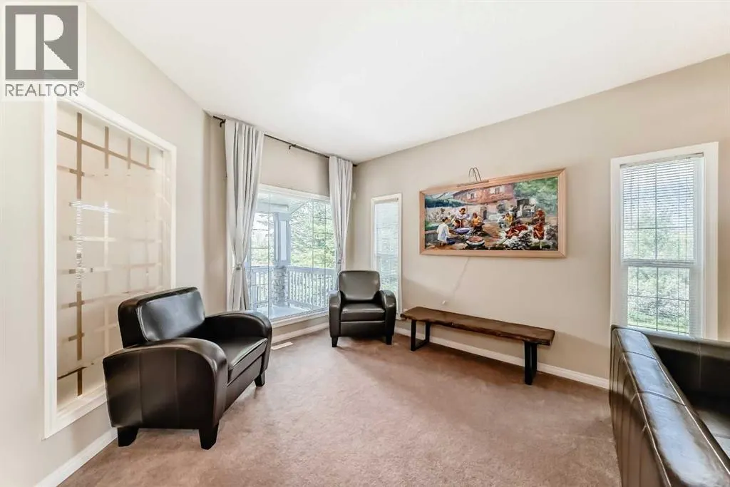 325 West Lakeview Drive
