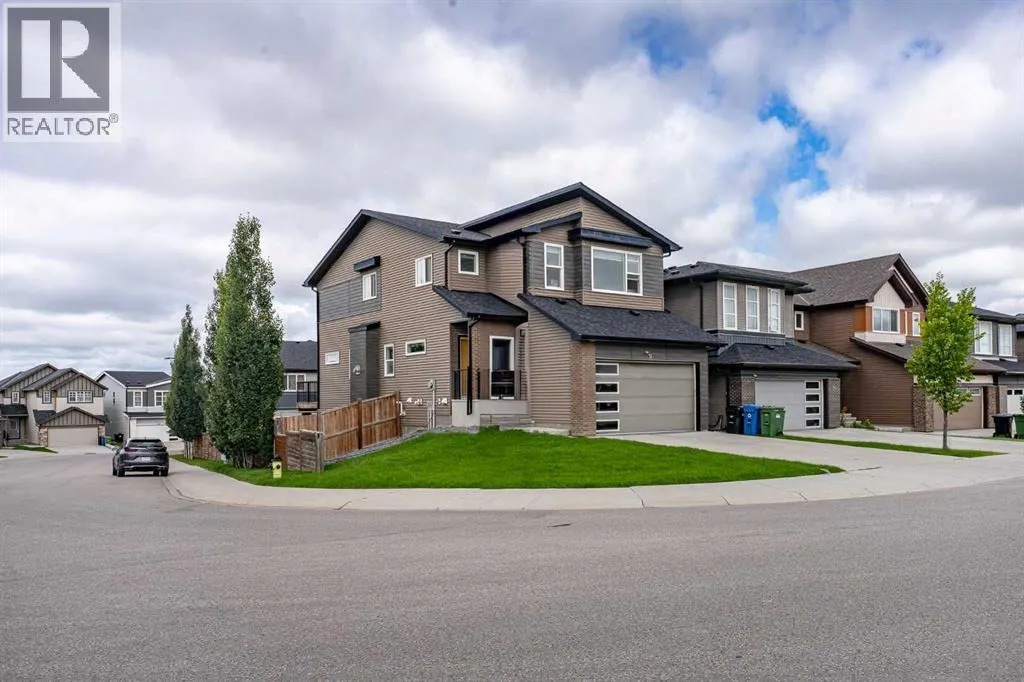 74 Carringvue Drive NW