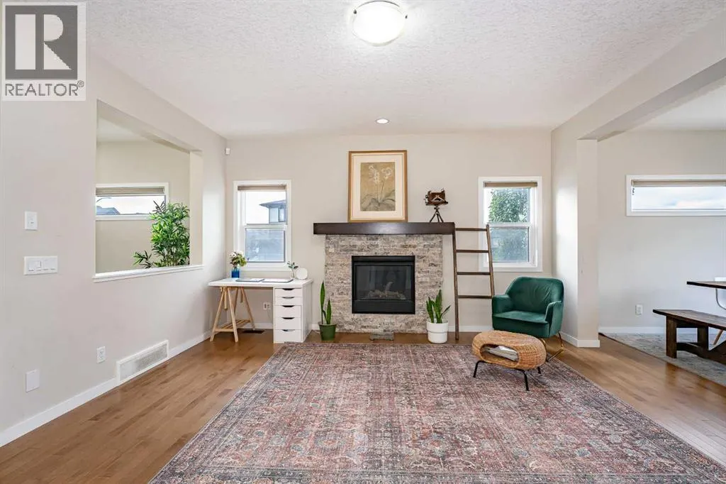74 Carringvue Drive NW