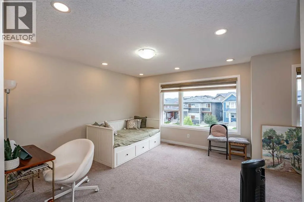 74 Carringvue Drive NW