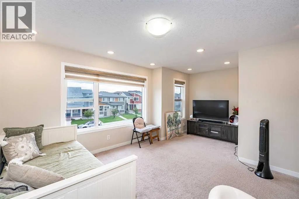 74 Carringvue Drive NW