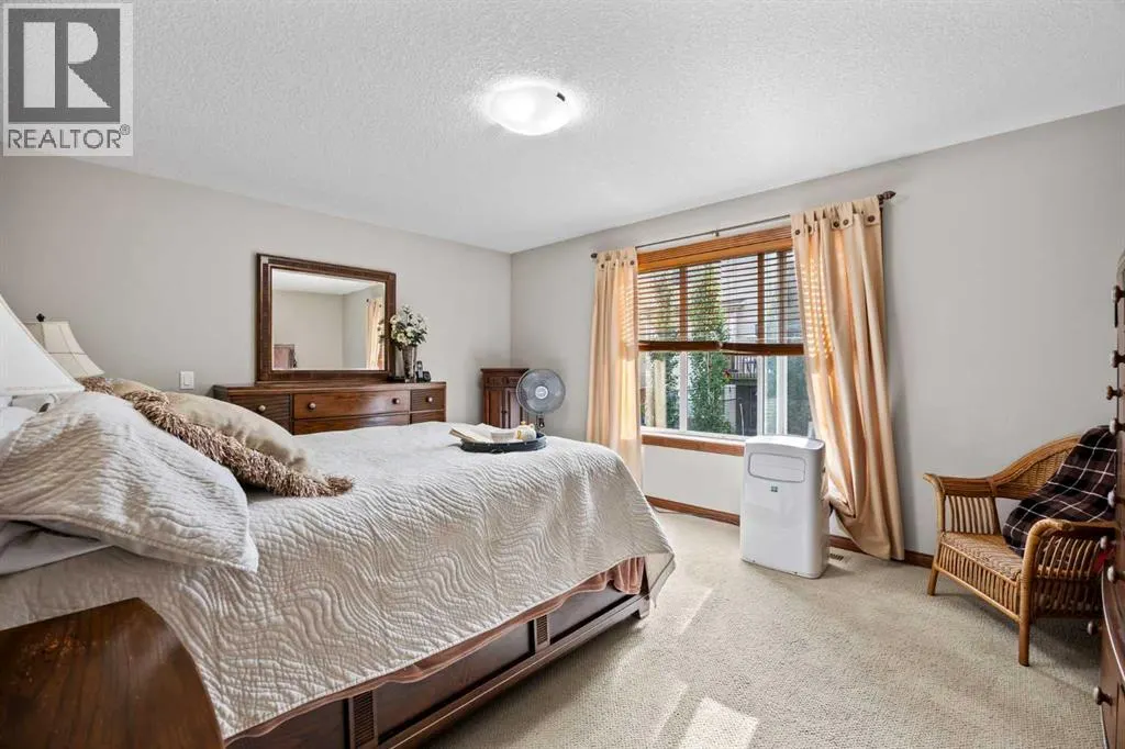 263 Everoak Drive SW