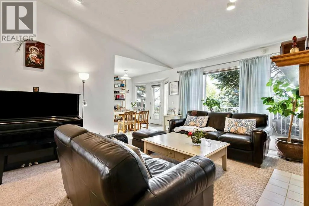 145 Sierra Morena Green SW