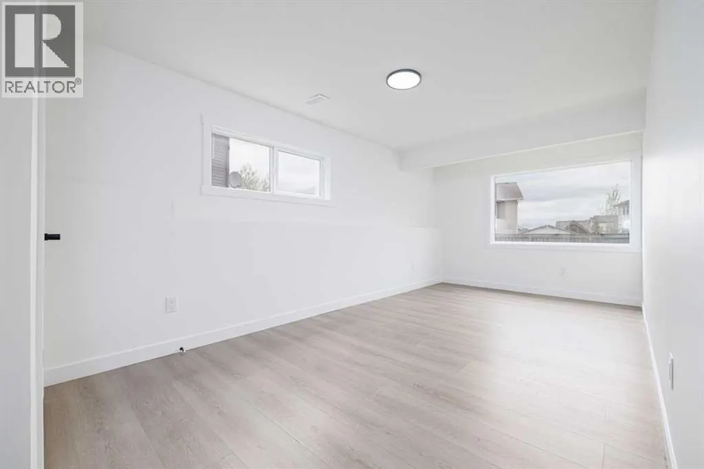 208 Coopers Hill SW