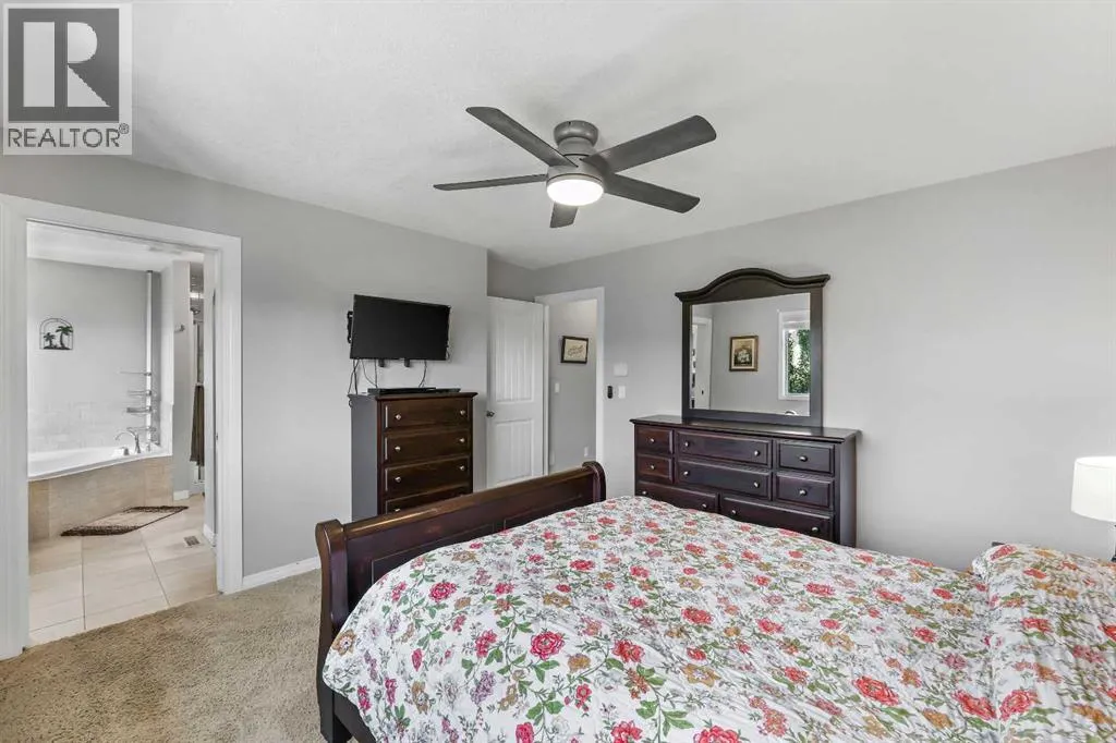 354 Kingsbury View SE