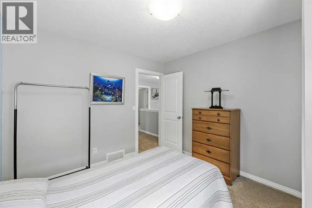 354 Kingsbury View SE