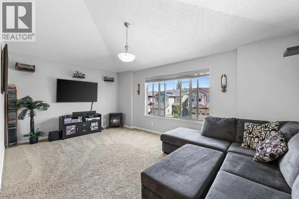 354 Kingsbury View SE