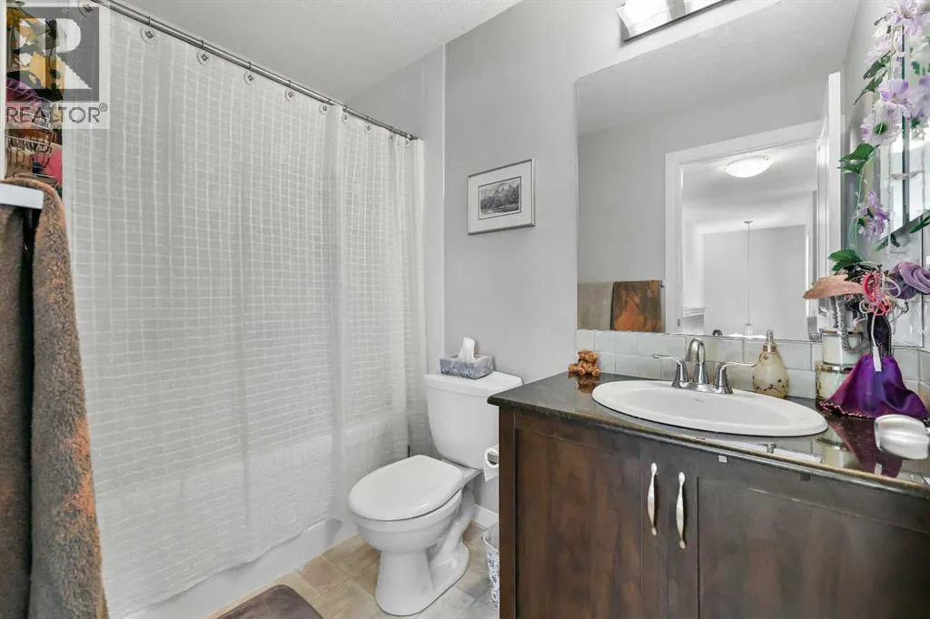 354 Kingsbury View SE